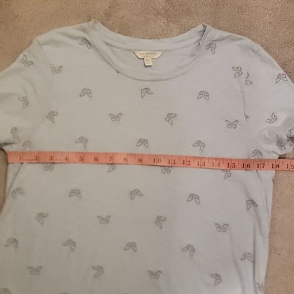Lucky Brand Light Blue Tee with Butterfly Design Sz Med - Picture 6 of 9